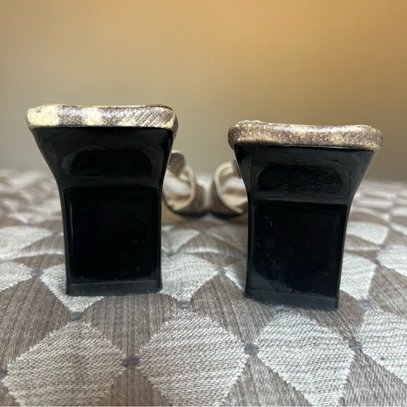 Phyliss Poland Tess Cream Snakeskin Leather Heeled Slide Sandals Women’s Size 6 - Picture 6 of 13